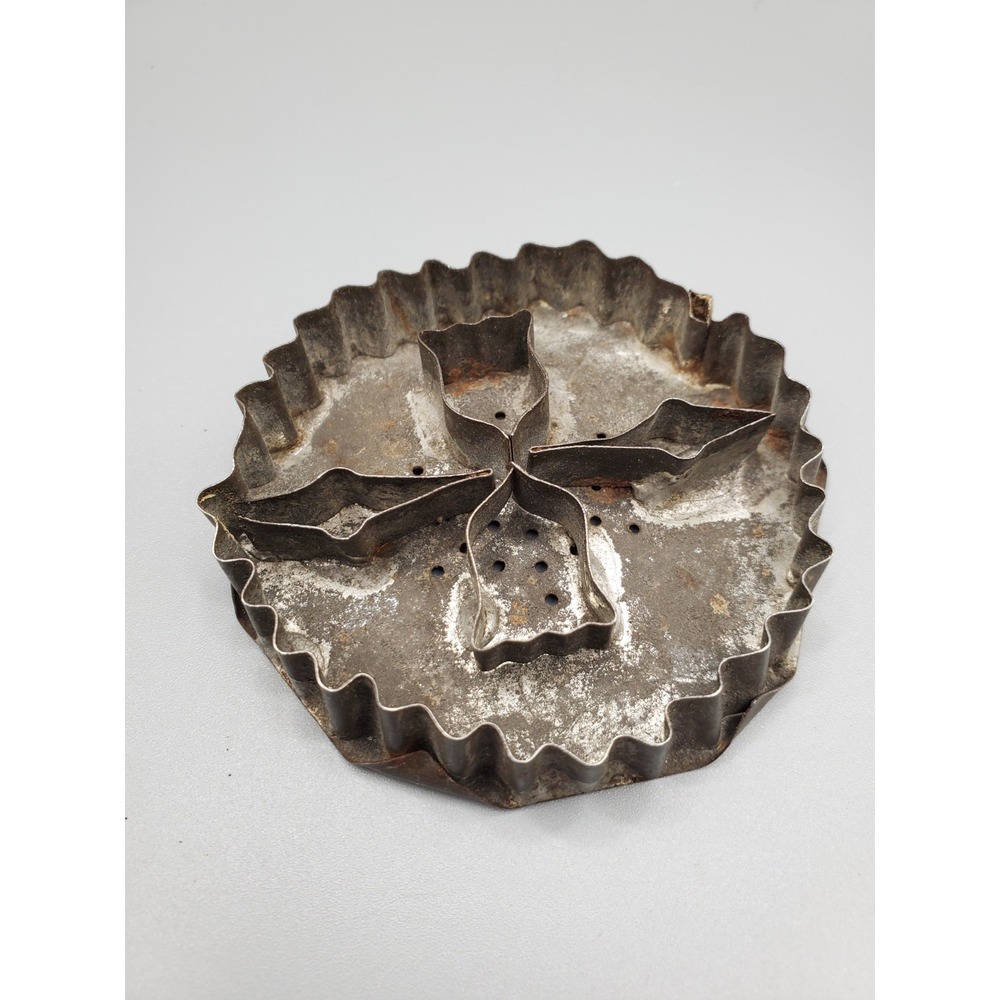 Vintage Pre-War Handmade Soldered Metal Tulip Flower Cookie Cutter